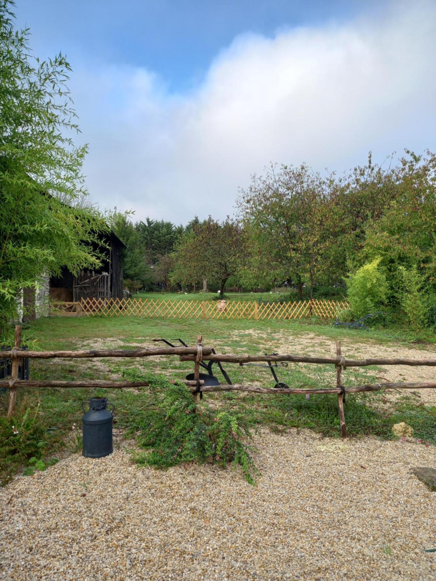 L'Ecole Buissonniere Villa Noyant-la-Plaine Bagian luar foto